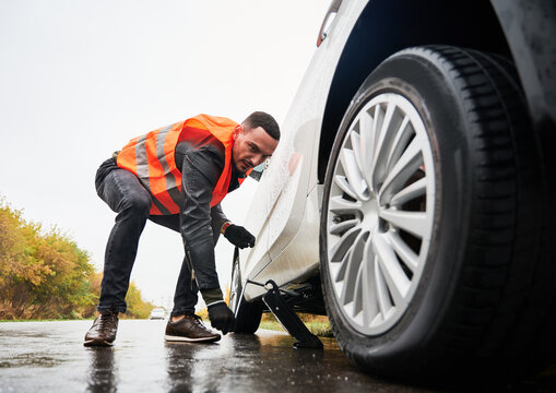 24/7 Roadside Assistance in Needles